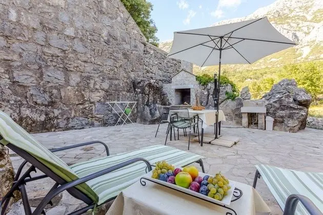 Ev (Gor - free WiFi - H(2+1))