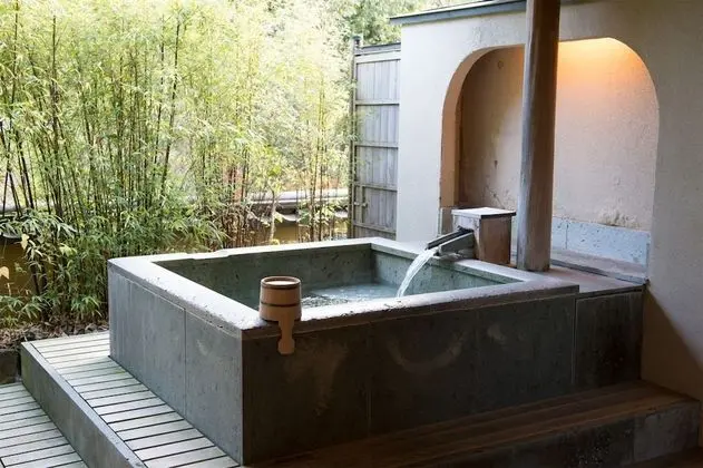 Traditional Oda (Japanese, Open-air Bath, MATSU)