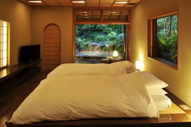Traditional Süit (Open-air Bath, FUJI or UME)