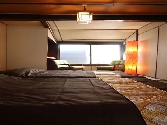 Ev (Private Vacation)