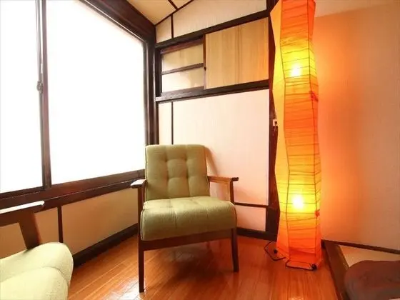 Ev (Private Vacation)