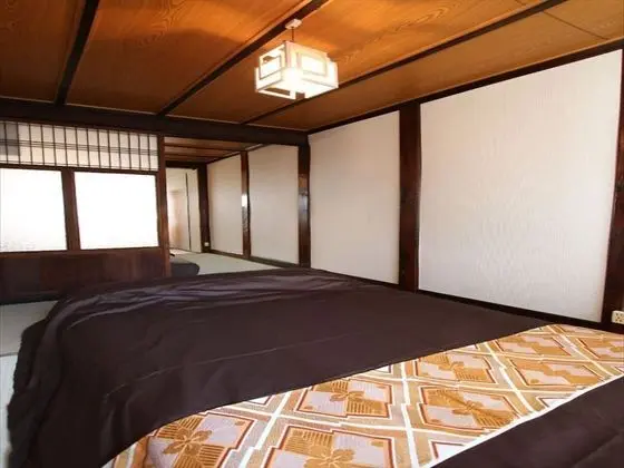 Ev (Private Vacation)