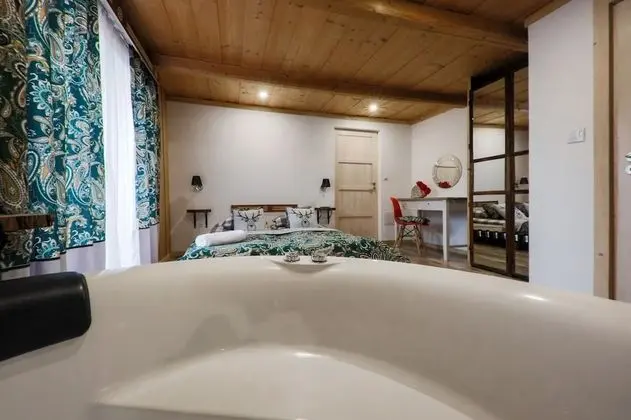 Romantic Oda, 1 Büyük (Queen) Boy Yatak, Jakuzi