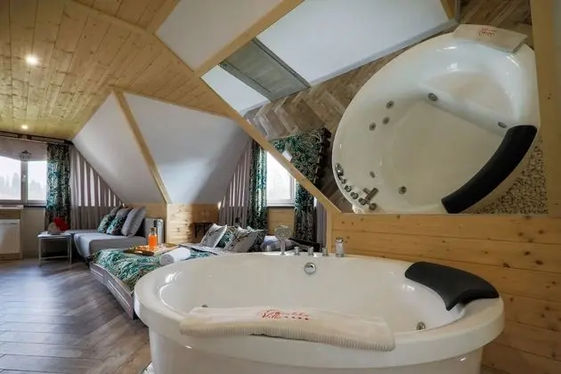 Superior Stüdyo Süit, Jakuzi, Dağ Manzaralı