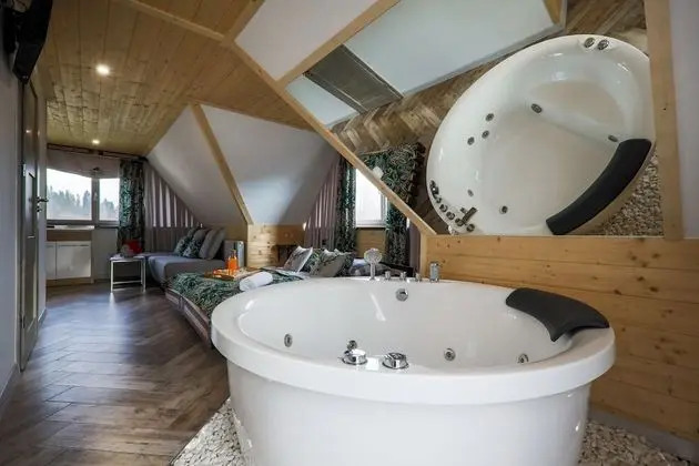 Superior Stüdyo Süit, Jakuzi, Dağ Manzaralı