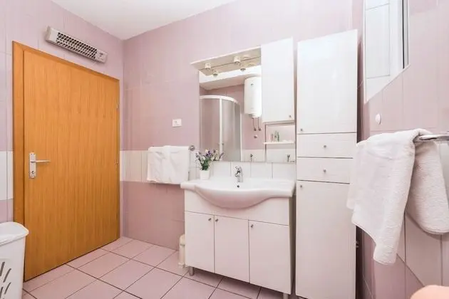 Apart Daire (Goran - in the center of the city - A)