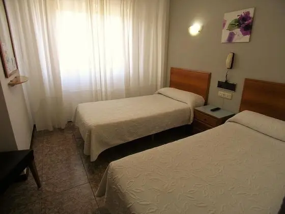 1 Çift Kişilik Veya 2 Tek Kişilik Yatak Standard
