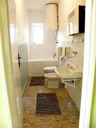 Apart Daire (Gorda - 50m from the beach & parking )
