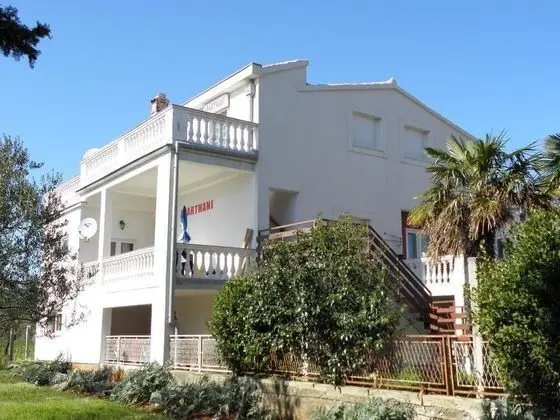 Apart Daire (Gorda - 50m from the beach & parking )