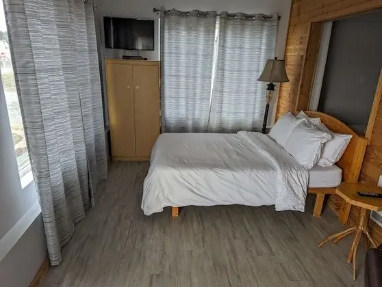 Oda, Birden Çok Yatak, Koy Manzaralı