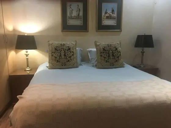 Deluxe Twin Room OR King Bed Room