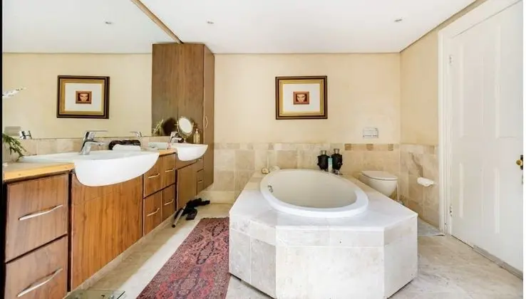 Deluxe Twin Room OR King Bed Room