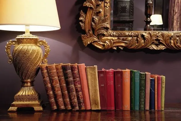 Tudor Suite (Suite Temptation)