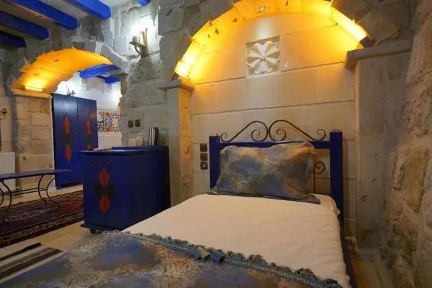 Deluxe Üç Kişilik Oda , Avlu Manzaralı