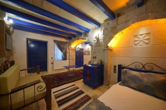 Deluxe Üç Kişilik Oda , Avlu Manzaralı