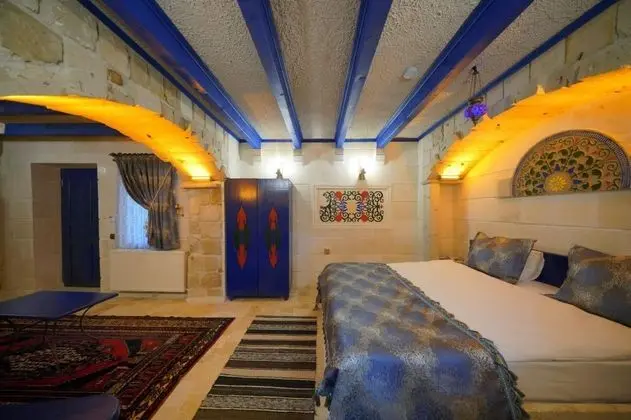 Deluxe Üç Kişilik Oda , Avlu Manzaralı