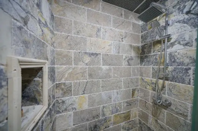 Deluxe Üç Kişilik Oda , Avlu Manzaralı