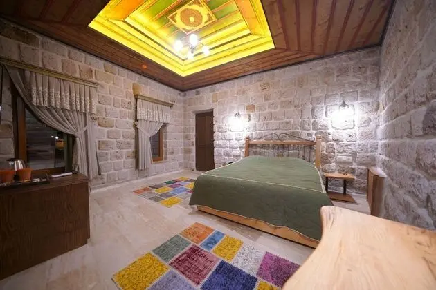 Superior Stone Room - 8