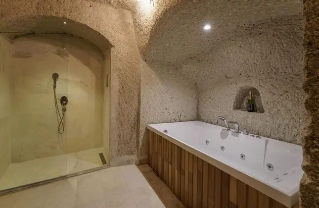 Deluxe Suite,    , Jakuzili