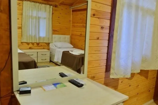 Bungalov (Suit)