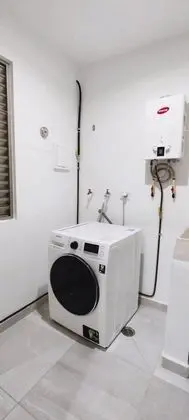 Daire, 2 Yatak Odası, Balkon