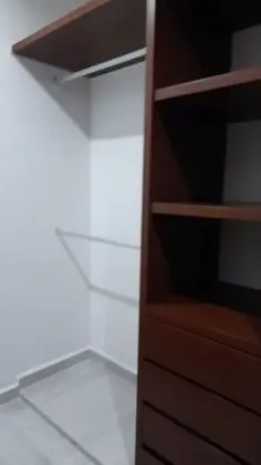 Daire, 2 Yatak Odası, Balkon