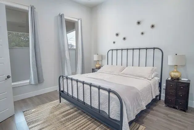 Ev (3 Bedrooms)