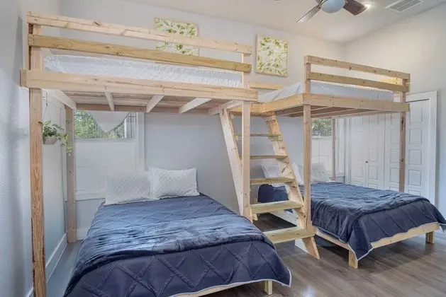 Ev (3 Bedrooms)