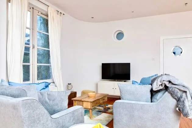Ev (2 Bedrooms)