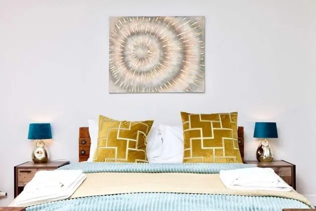 Ev (2 Bedrooms)