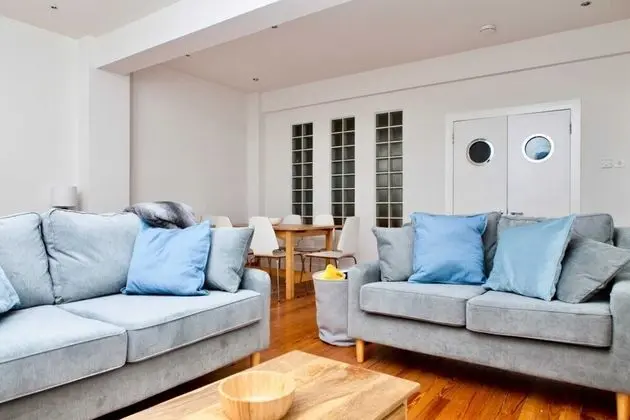 Ev (2 Bedrooms)