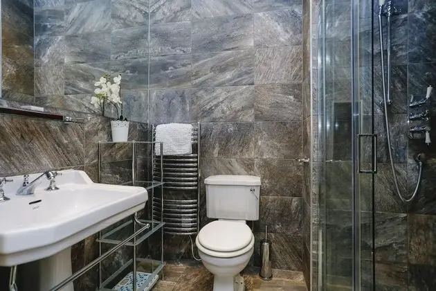 Premier Apart Daire, Mutfak, Şehir Manzaralı