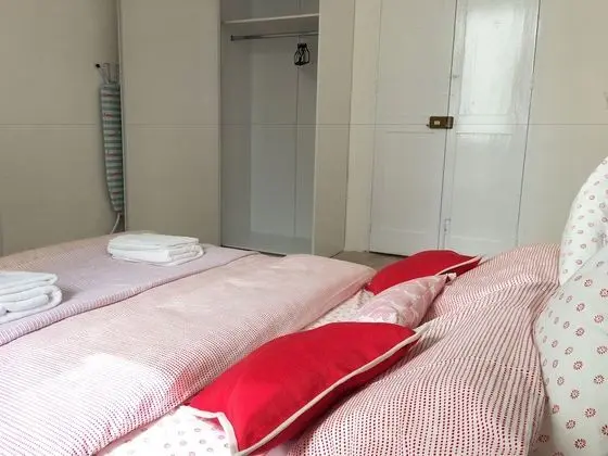Tek Kişilik Oda, Ortak Banyo
