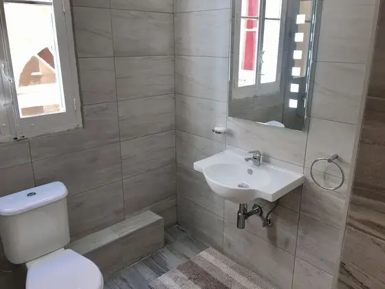 Tek Kişilik Oda, Ortak Banyo