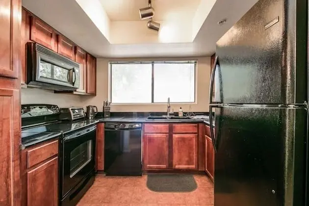 Ev (2 Bedrooms)