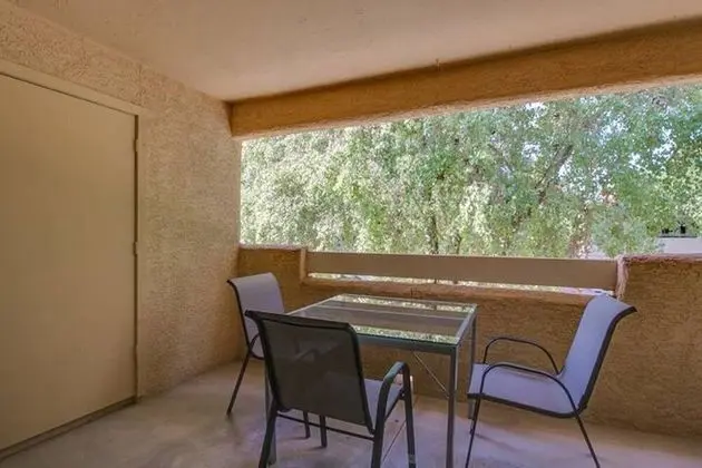 Ev (2 Bedrooms)