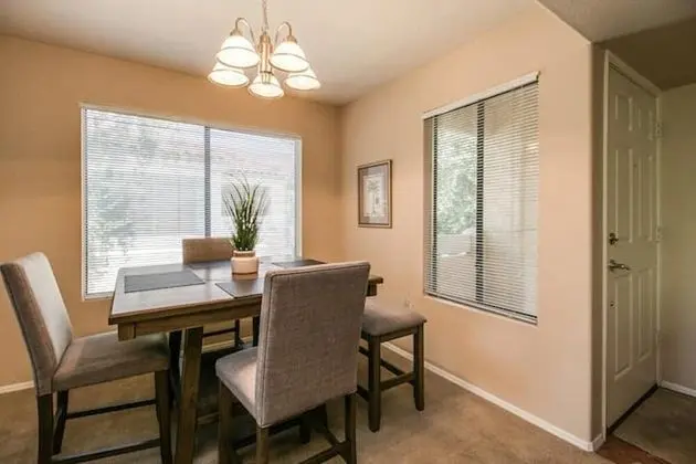 Ev (2 Bedrooms)