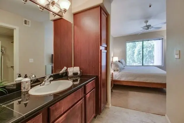 Ev (2 Bedrooms)