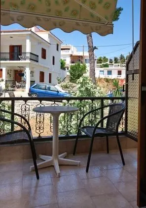 Stüdyo, Bahçe Manzaralı