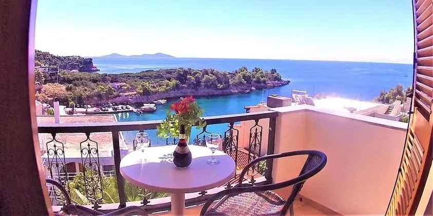 Stüdyo, Deniz Manzaralı