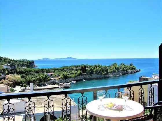 Stüdyo, Deniz Manzaralı