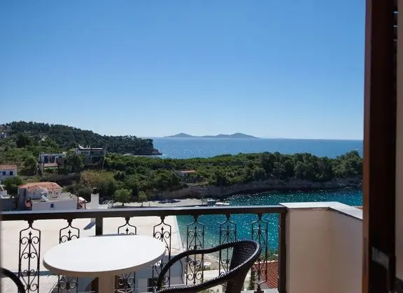 Stüdyo, Deniz Manzaralı