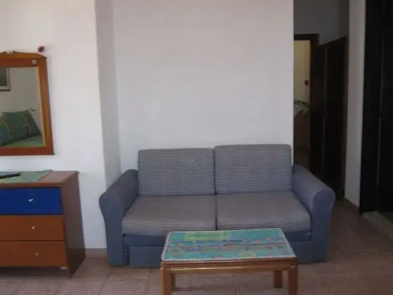 Stüdyo, Deniz Manzaralı (for 3)