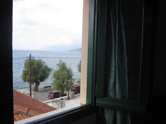 Stüdyo, Deniz Manzaralı (for 3)