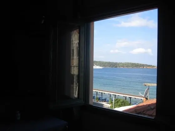 Stüdyo, Deniz Manzaralı (for 3)