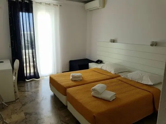 Standard Oda (with extra bed)