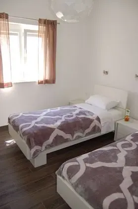 Gorgonia Suite 4