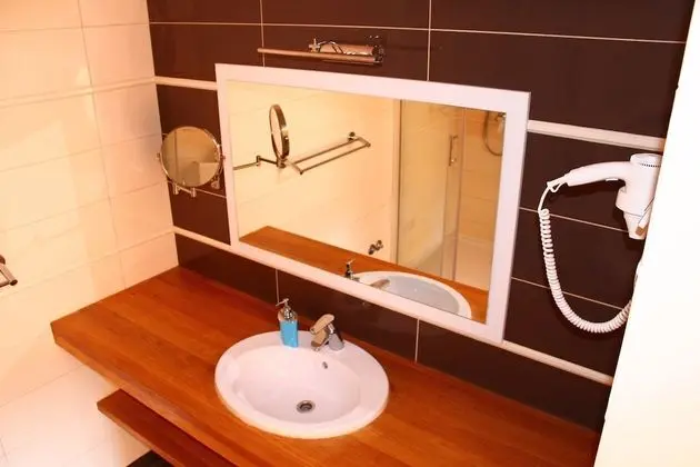 Gorgonia Suite 4