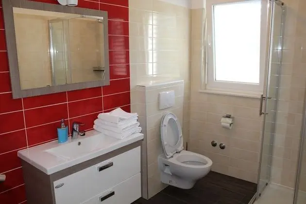 Gorgonia Suite 5