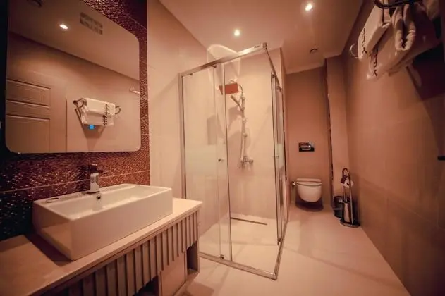 Corner Room, Doğa Manzaralı, Büyük Yataklı